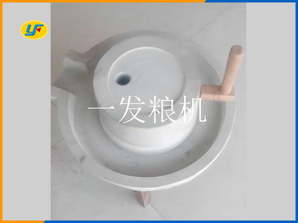 手搖豆?jié){石磨